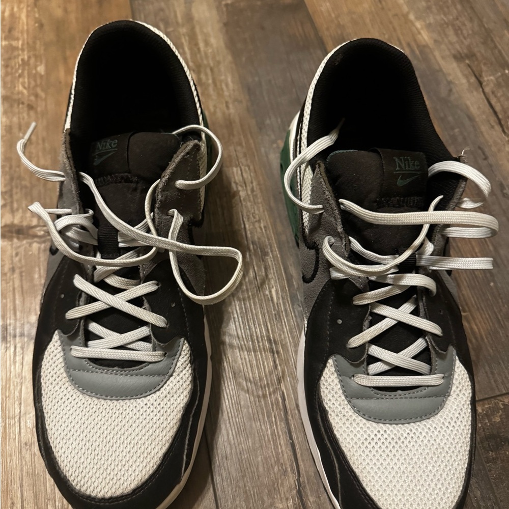 Nike Men's Black, White, and Gray Sneakers